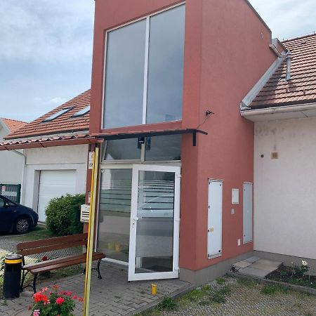 Apartments Biely Kostol Luaran gambar